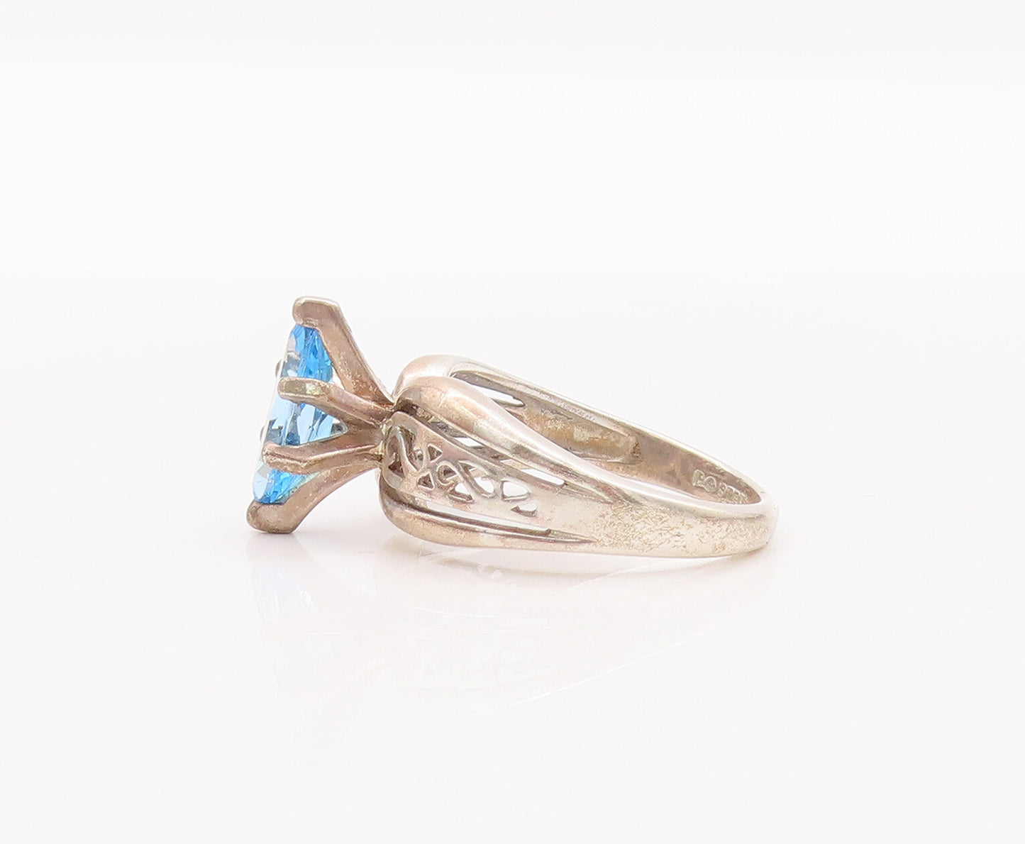 925 Sterling Silver Vintage Ring Swirly Carved Marquise Cut Blue CZ Sz 7 RG28181