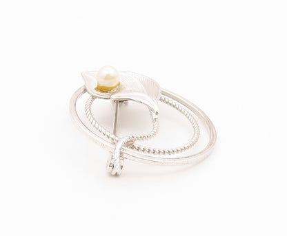 925 Sterling Silver  Vintage Shiny Pearl Flower Round Twist Brooch Pin  BP7445