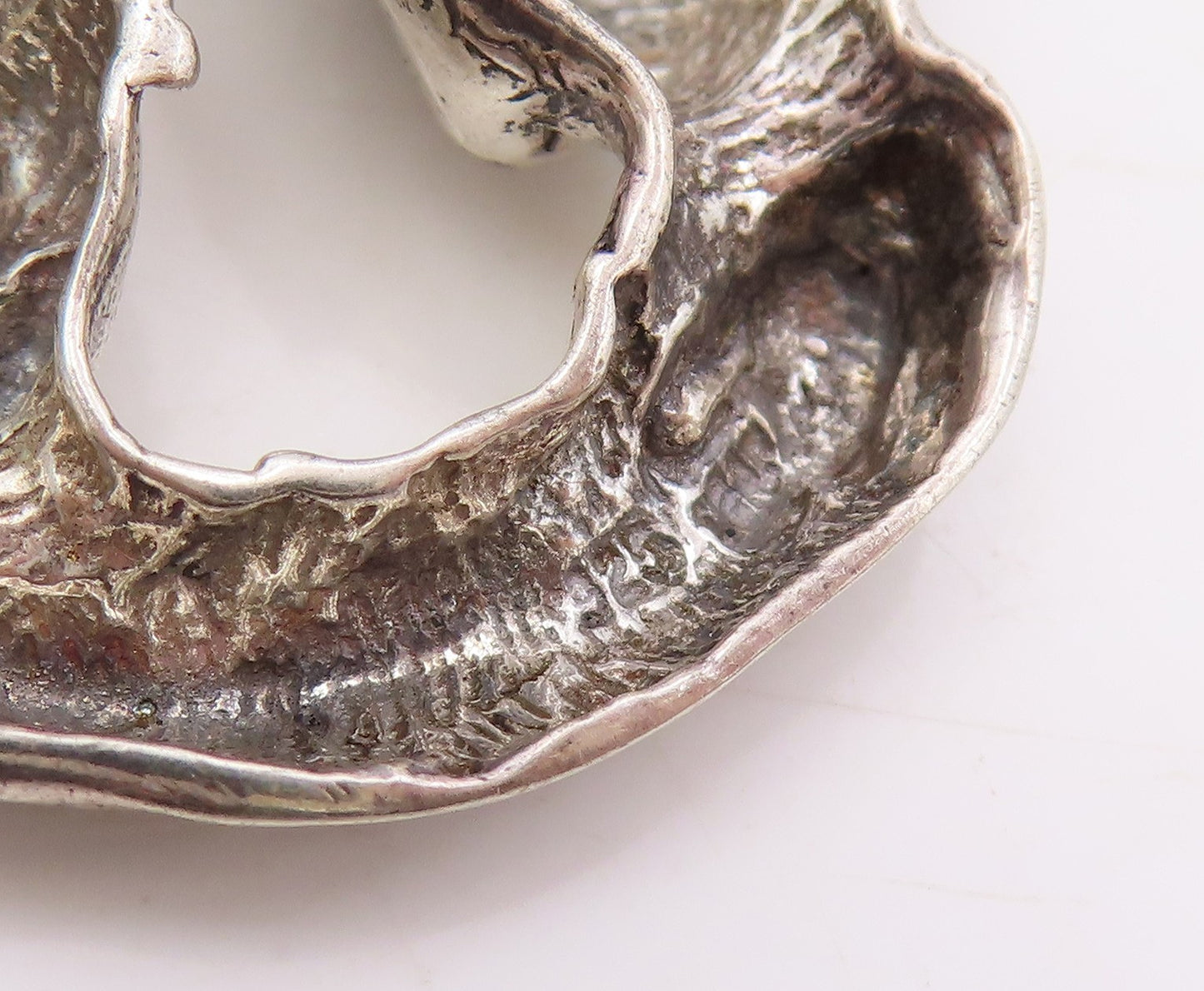 925 Sterling Silver Vintage Pendant Modernist Sculpted Twin Heads Charm  PT25347