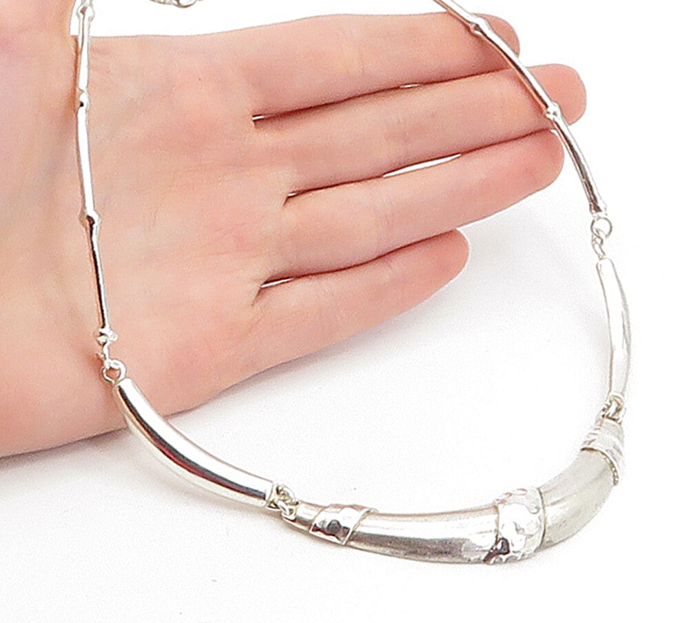 925 Sterling Silver  Vintage Shiny Hammered Detail Collar Necklace  NE1186