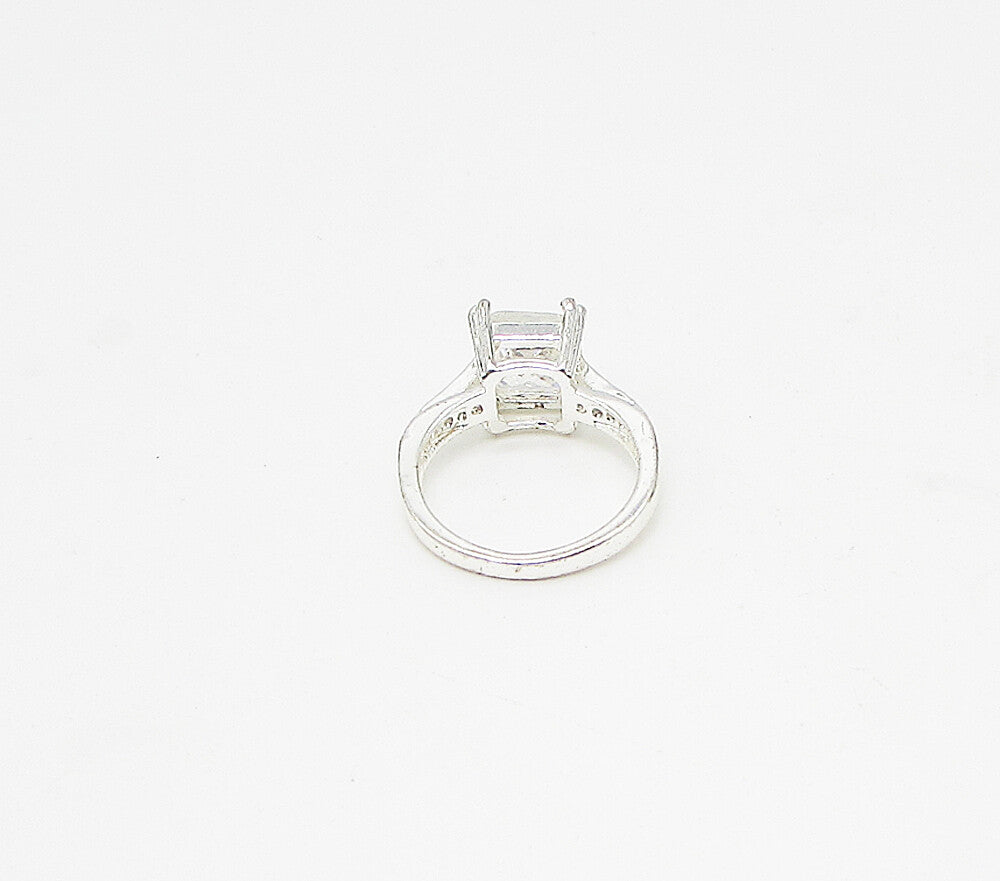 925 Sterling Silver  Faceted White Cubic Zirconia Band Ring Sz 5  RG3130