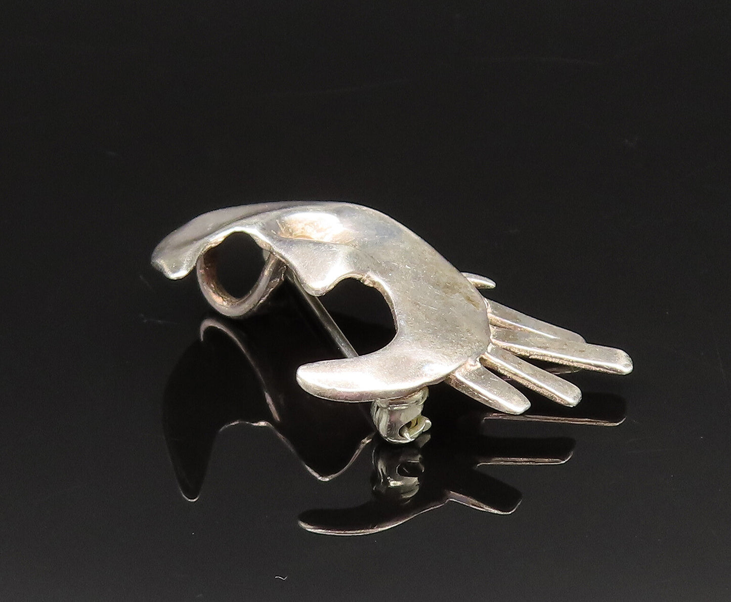 925 Sterling Silver  Vintage Modernist Crescent Moon Face Brooch Pin  BP9625