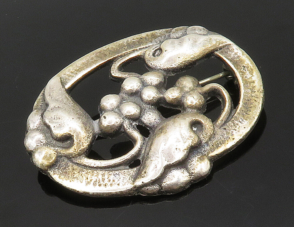 925 Sterling Silver  Vintage Dark Tone Grape Vine Motif Brooch Pin  BP6206