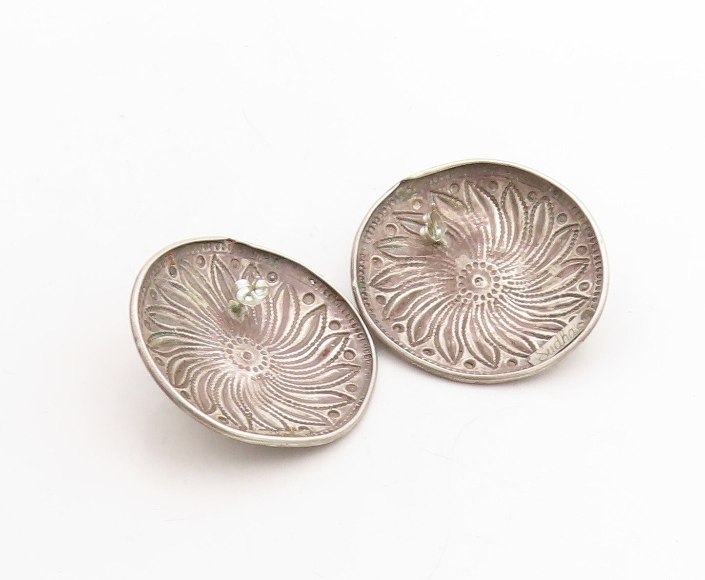 925 Sterling Silver Vintage Earrings SUDHA Dark Tone Carved Onyx Flower EG13272