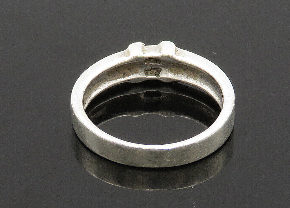 925 Sterling Silver  Vintage Cubic Zirconia Smooth Band Ring Sz 6.5  RG20999