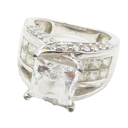 925 Sterling Silver  Sparkling Cubic Zirconia Cocktail Ring Sz 5  RG17191