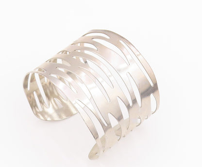 925 Sterling Silver Vintage Bracelet Large Tiger Strips Cutout Cuff  BT11030