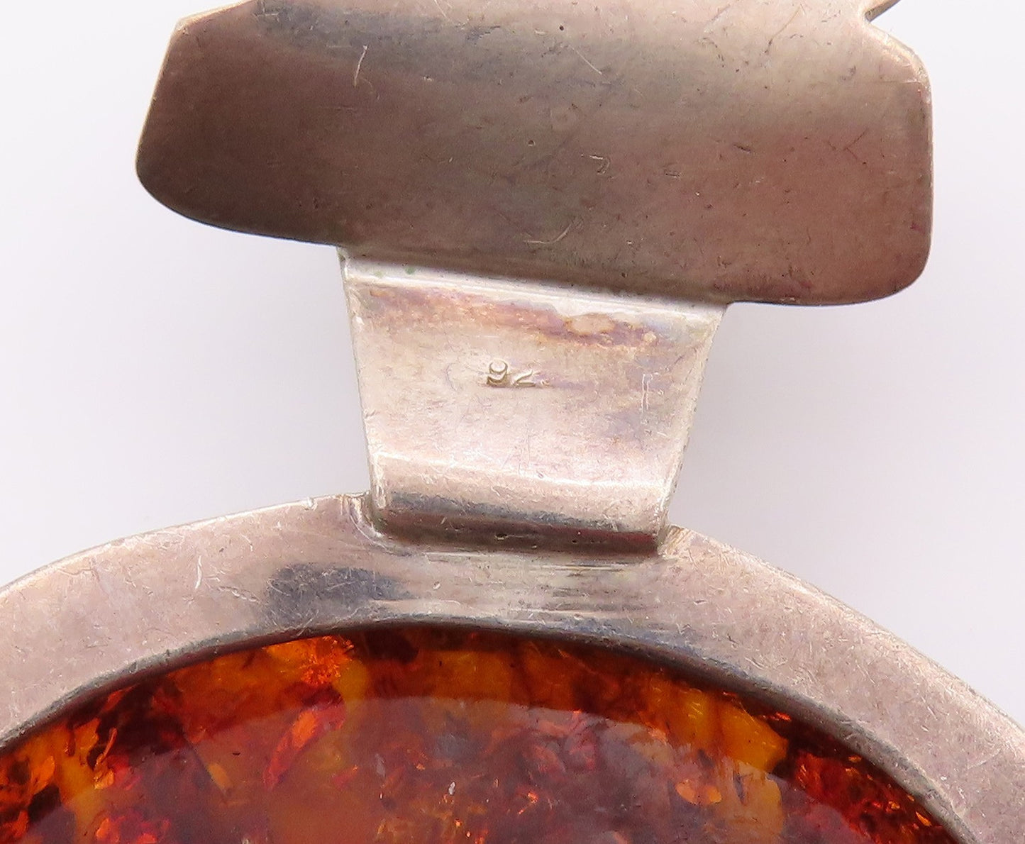 925 Sterling Silver Vintage Pendant Large Round Honey Amber  PT24162