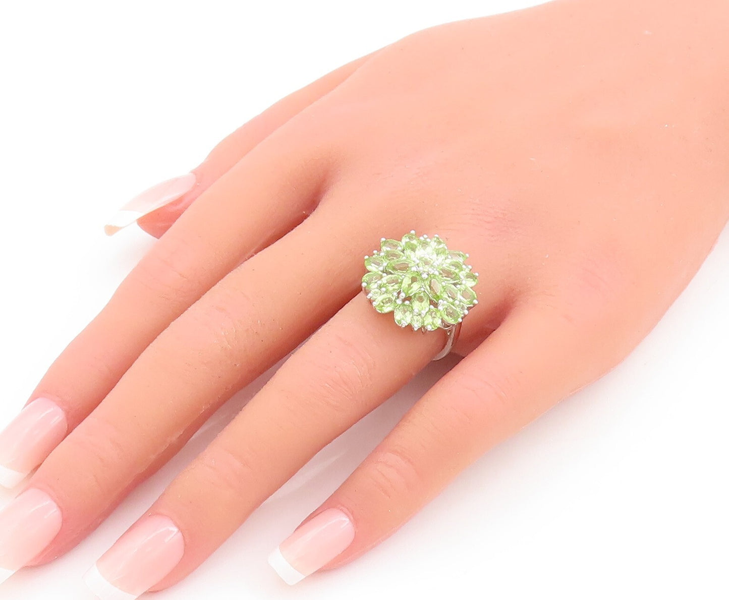 925 Sterling Silver Vintage Ring Marquise Cut Peridot Flower  Sz 6.5  RG29389