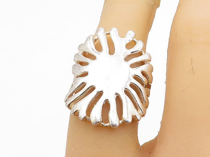 925 Sterling Silver  Vintage Shiny Cutout Floral Design Band Ring Sz 6  RG7120