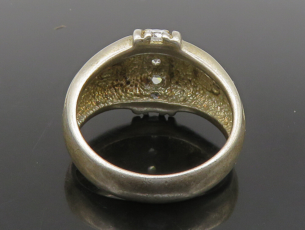 925 Sterling Silver  Vintage Cubic Zirconia Fluted Band Ring Sz 9.5  RG23841