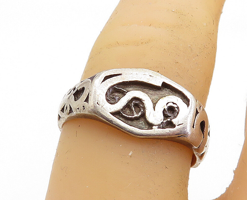 925 Sterling Silver  Vintage Antique Oxidized Swirl Band Ring Sz 7  RG6596