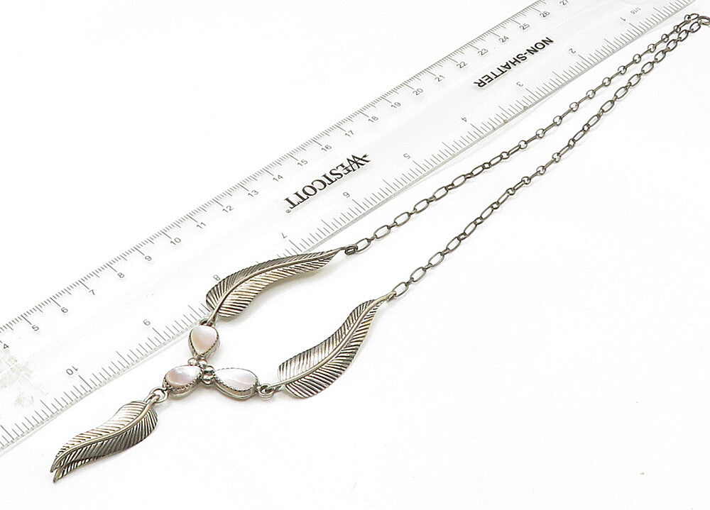 NAVAJO 925 Silver  Vintage Mother Of Pearl Floral Leaf Chain Necklace  NE3655