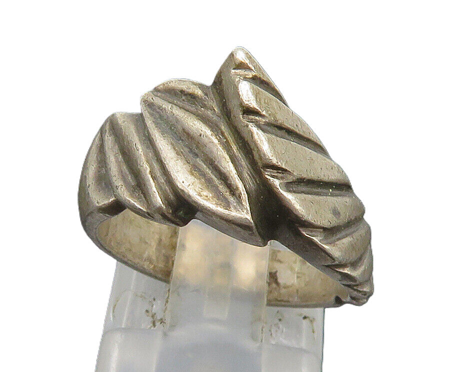 925 Sterling Silver  Vintage Leaf Motif Bypass Band Ring Sz 6  RG23952