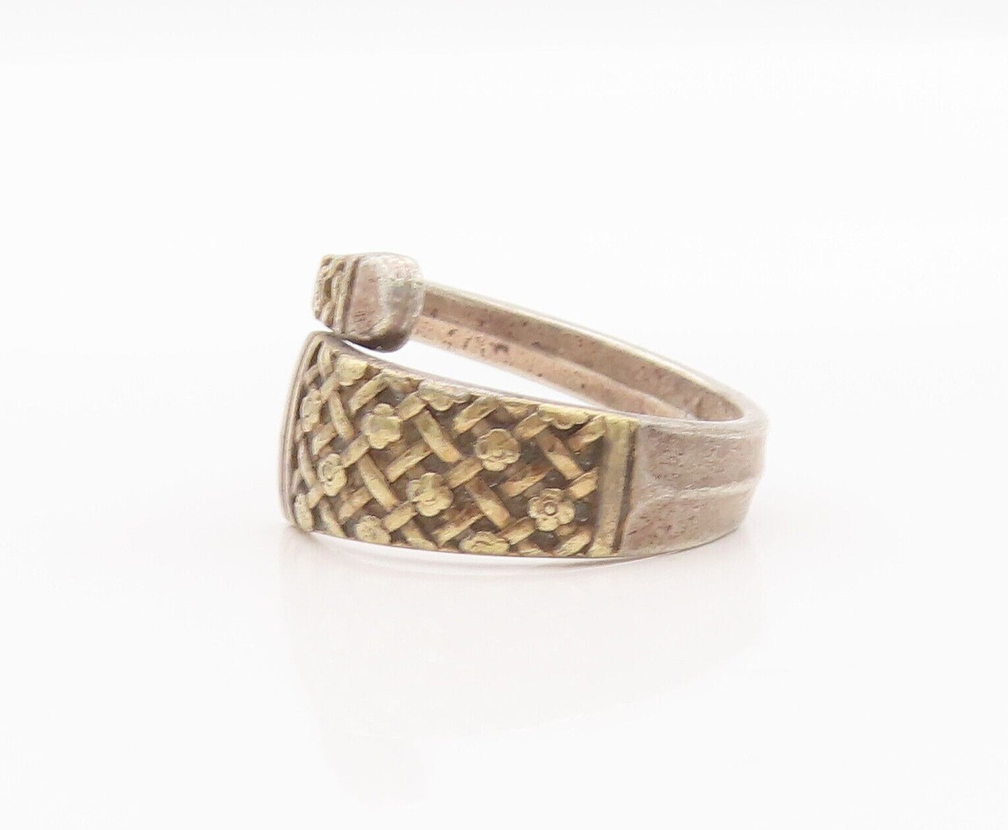 925 Sterling Silver Vintage Ring LUNT Floral Net Carved Bypass  Sz 9  RG28222