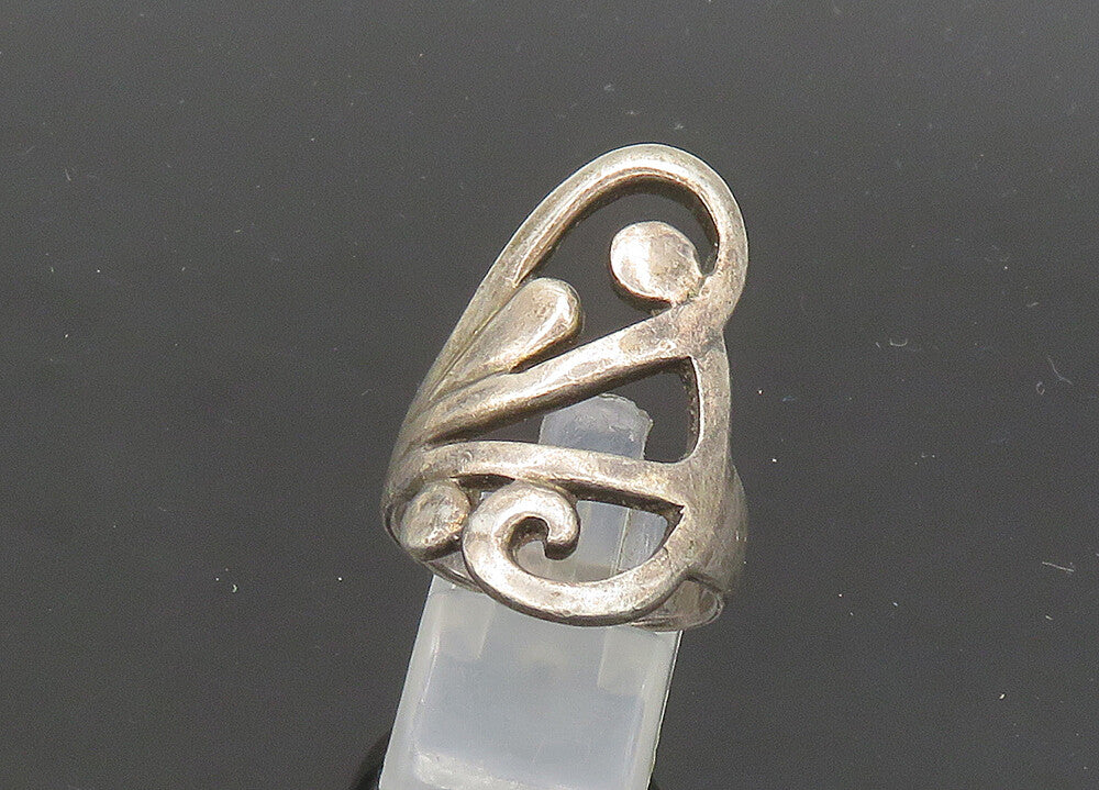 925 Sterling Silver  Vintage Dark Tone Open Swirl Band Ring Sz 8.5  RG21560
