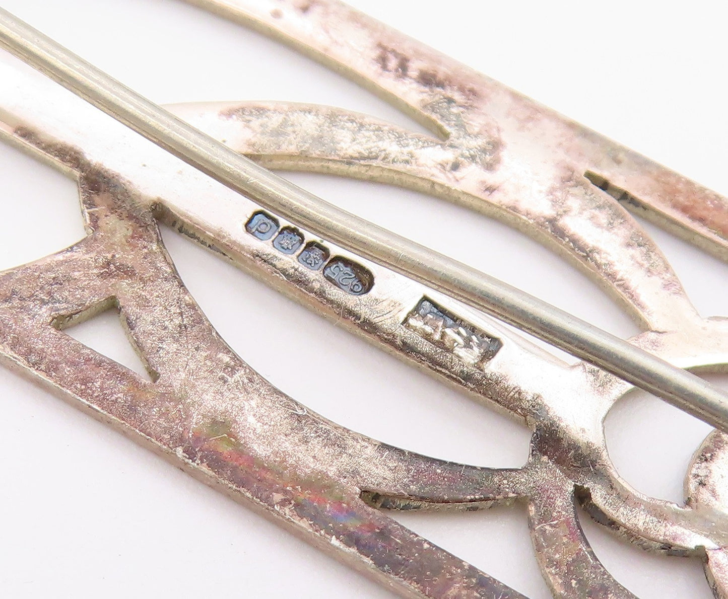 ENGLAND 925 Sterling Silver  Vintage Shiny Smooth Outline Brooch Pin  BP8336