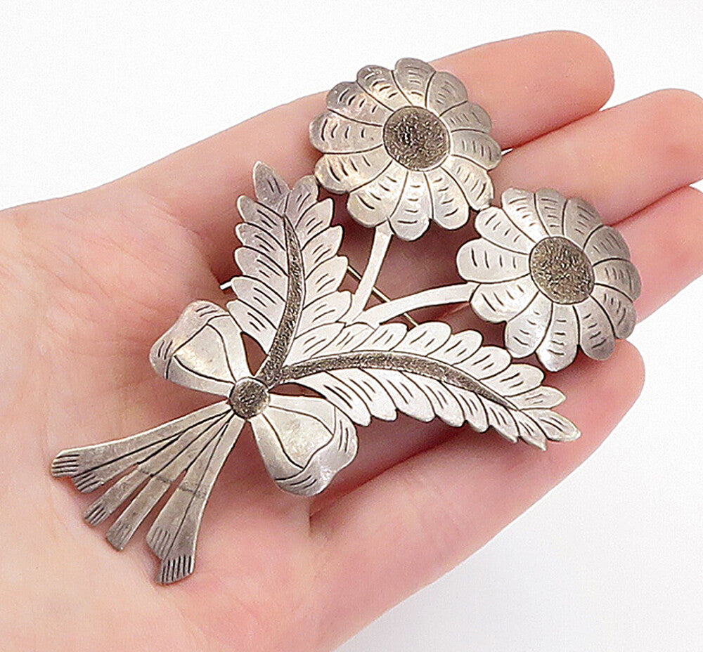 925 Sterling Silver  Vintage Antique Etched Bow Tied Flowers Brooch Pin BP1981