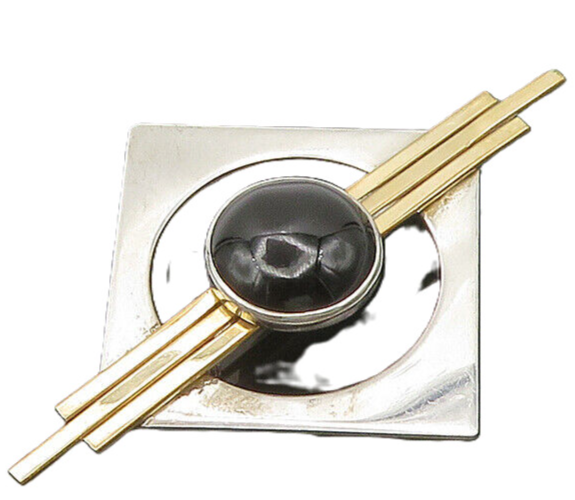 DESIGNER 925 Silver  Vintage Cabochon Cut Black Onyx 2 Tone Brooch Pin  BP7419