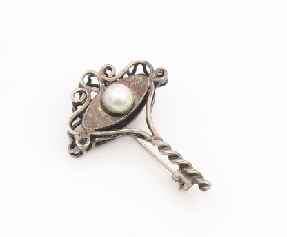 925 Sterling Silver Vintage Brooch Pin Round Pearl Elegant Scroll Key  BP12360