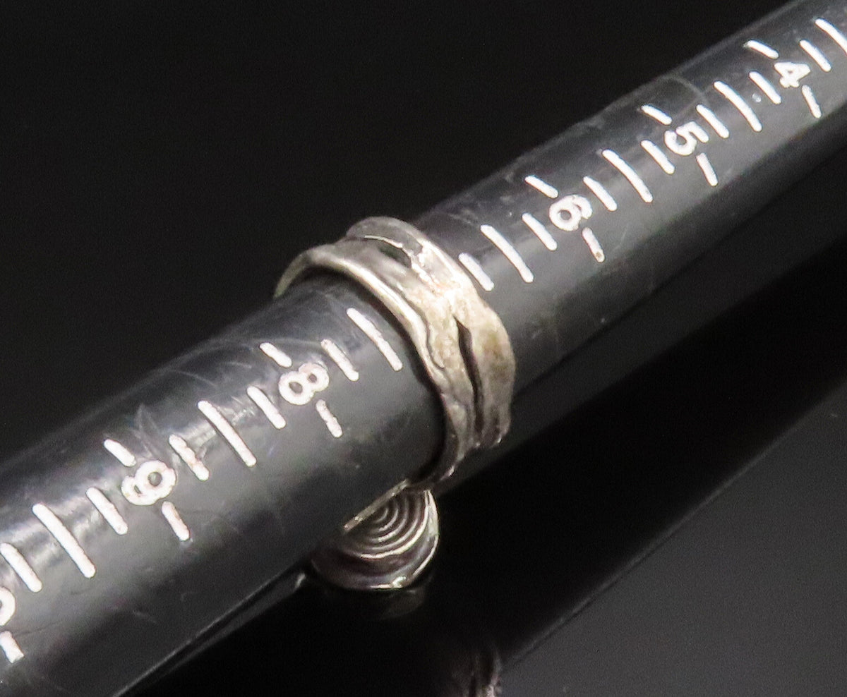 ISRAEL 925 Silver  Vintage Open Wavy Band Spiral Charm Ring Sz 7.5  RG25251