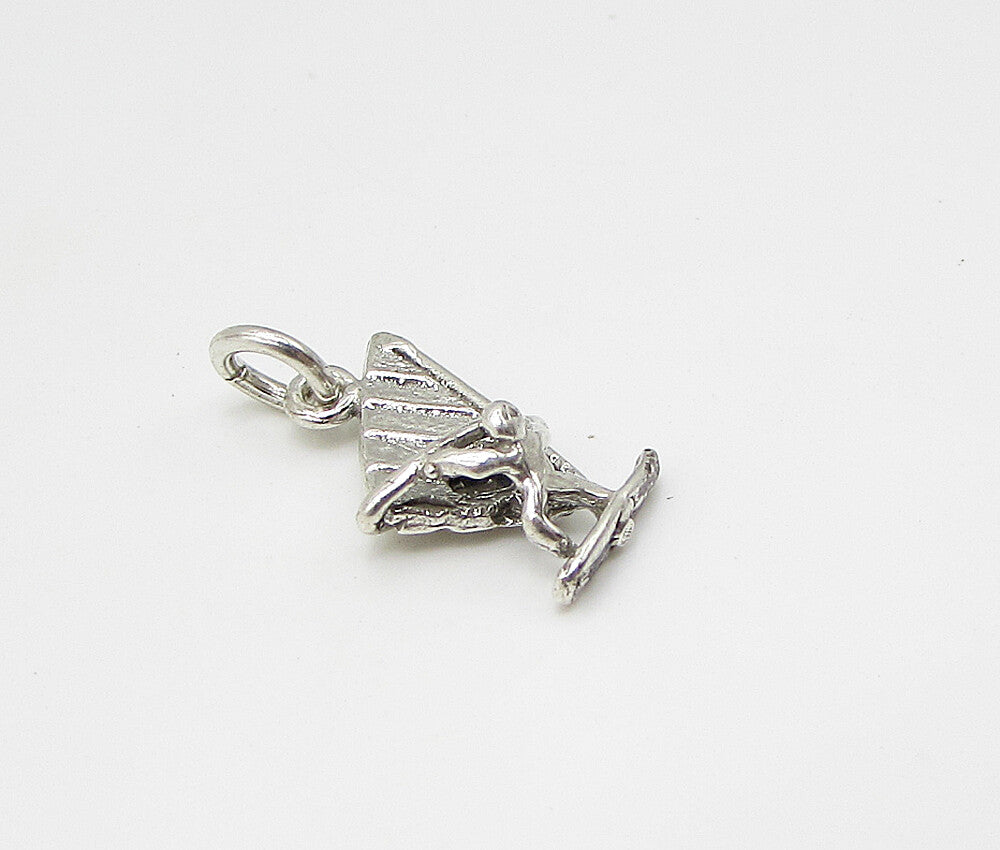 925 Sterling Silver  Vintage Wind Surfing Charm Pendant  PT1915