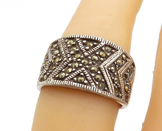 925 Sterling Silver  Vintage Marcasite Arrow Pattern Band Ring Sz 7  RG5194