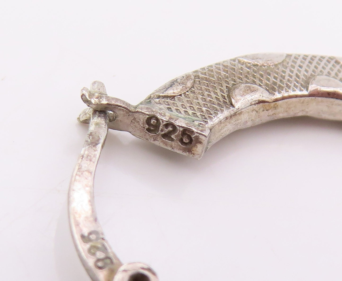 925 Sterling Silver Vintage Earrings Modernist Textured Oval Hoops  EG14258