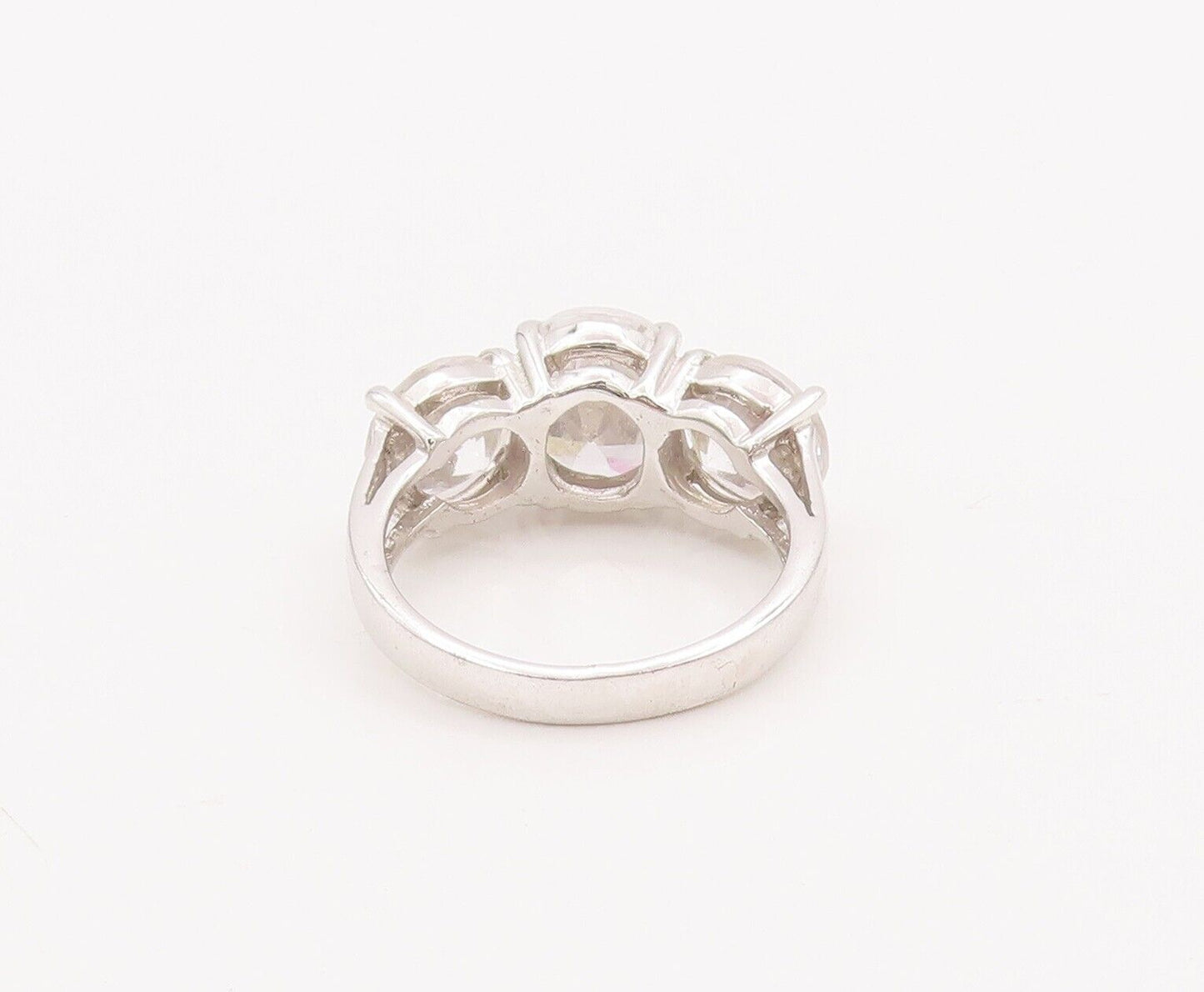 925 Sterling Silver Vintage Ring Oval Main Stone & Round Cut CZ  Sz 7  RG28364