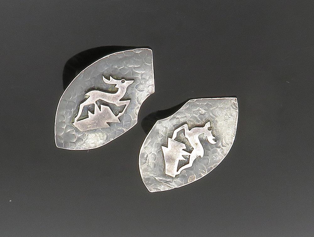 925 Sterling Silver Vintage Posing Deer Hammered Non Pierced Earrings EG11651