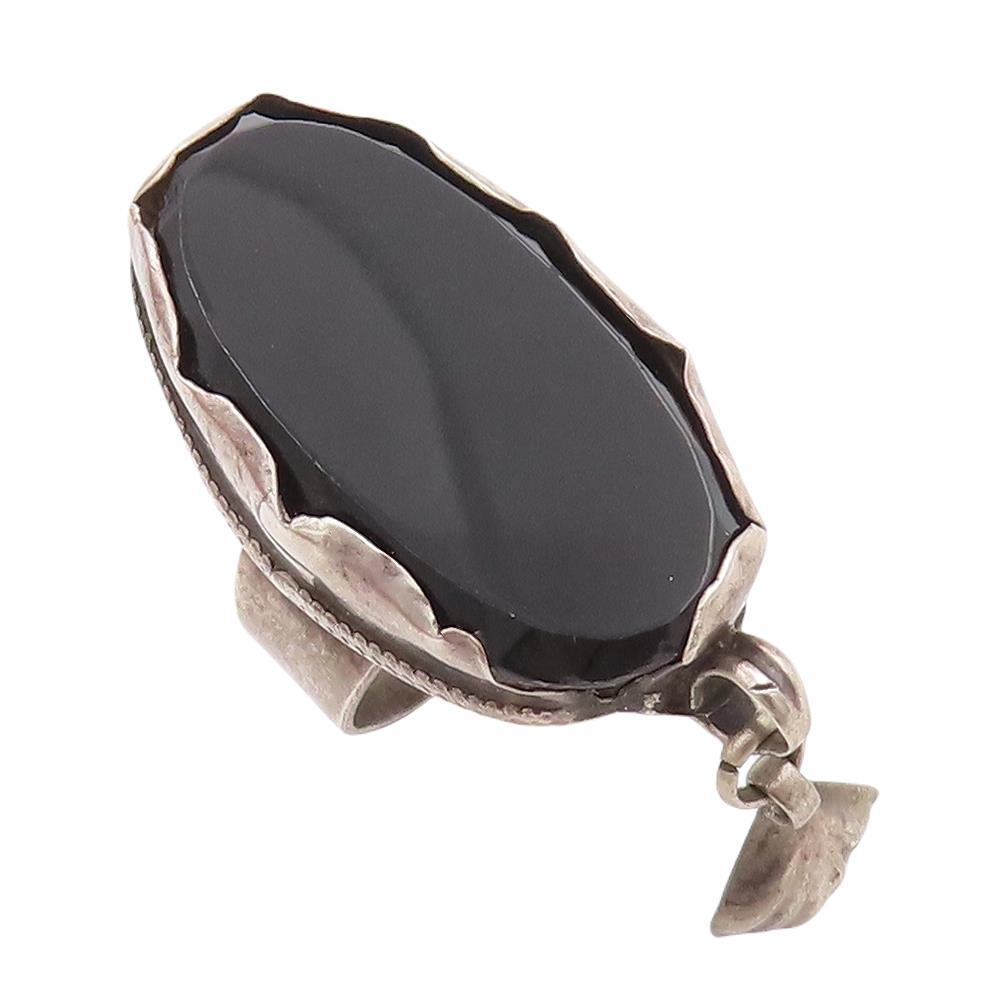 925 Sterling Silver Vintage Ring Oval Cabochon Onyx Dangling Charm Sz 8  RG28379