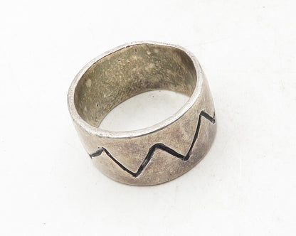 925 Sterling Silver  Vintage Dark Tone Etched Detail Band Ring Sz 7  RG9685