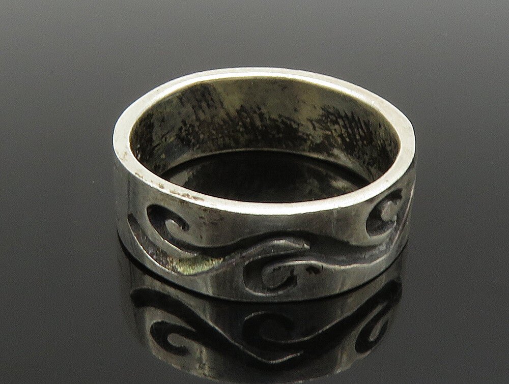 925 Sterling Silver  Vintage Engraved Wave Swirl Band Ring Sz 7.5  RG24412