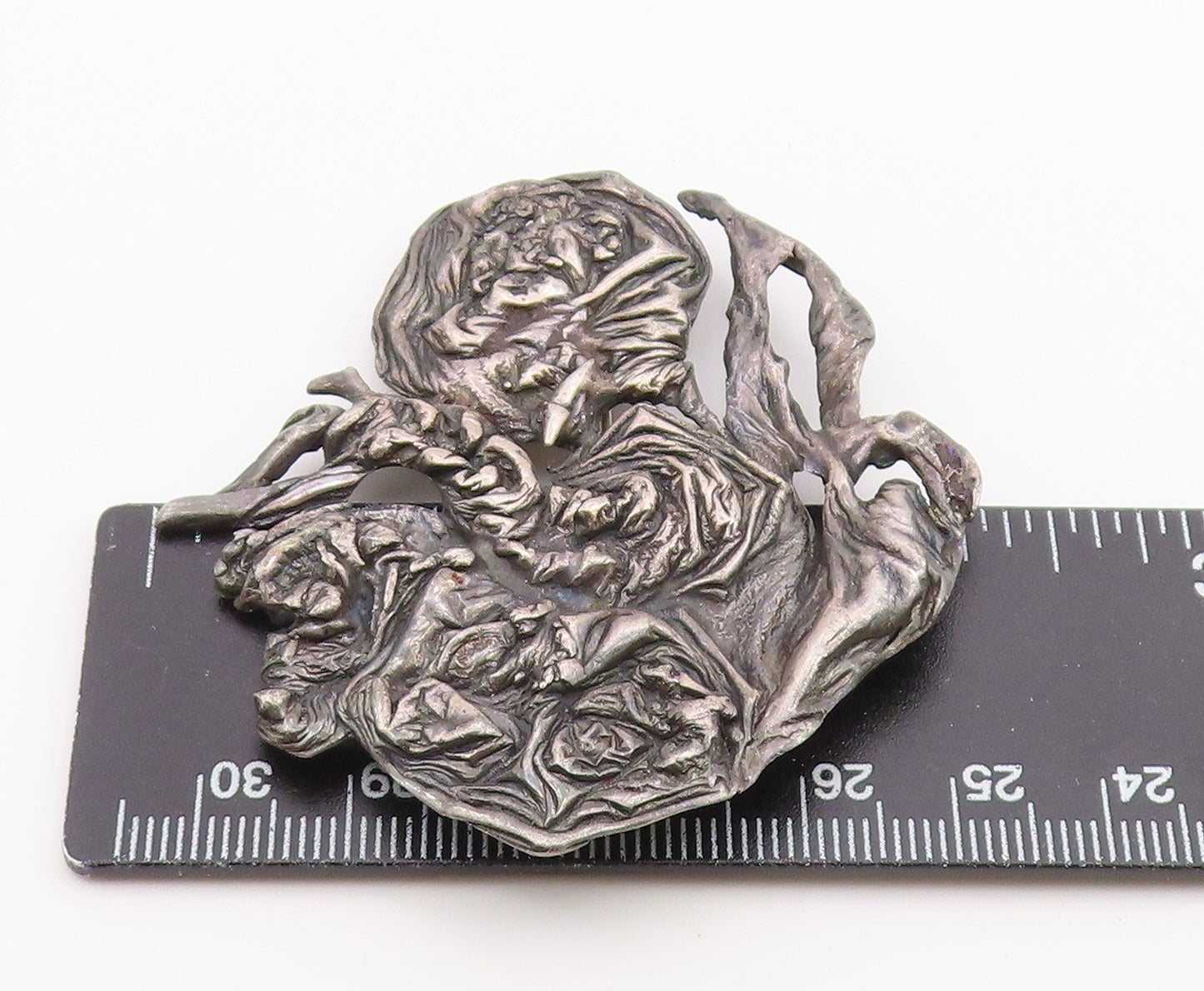 925 Sterling Silver  Vintage Antique Oxidized Sculpted Brooch Pin  BP9274