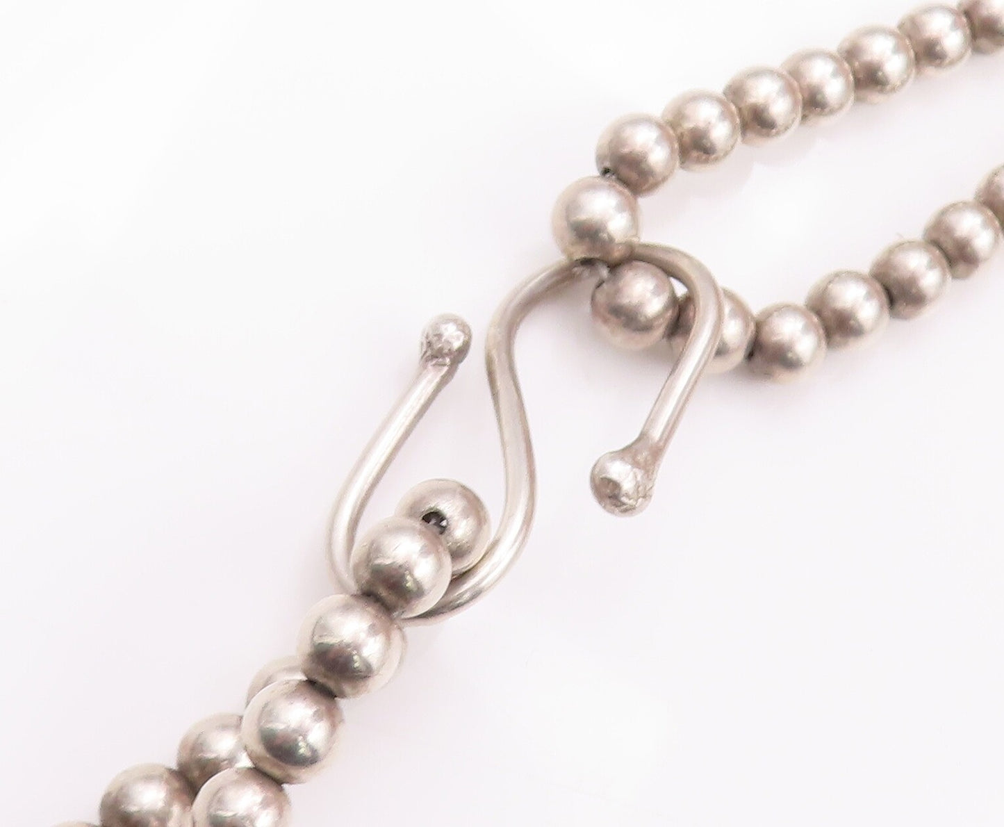 925 Sterling Silver Vintage Necklace Designer Beaded Chain Large Doughnut NE4279