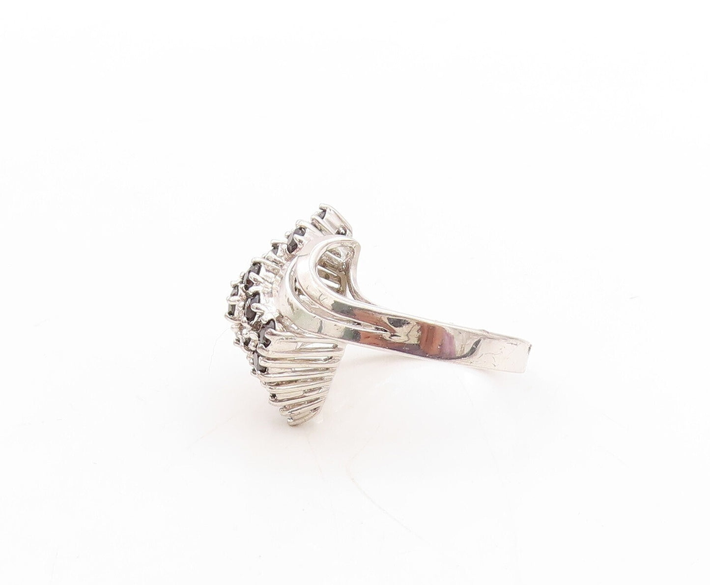 925 Sterling Silver Vintage Ring Swirly Carved Sapphire Inlay  Sz 7  RG31423