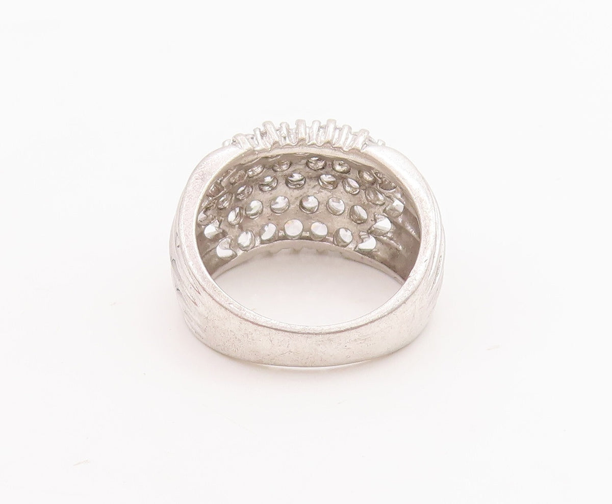 925 Sterling Silver Vintage Ring Solid Domed Grooved CZ Inlay  Sz 6  RG28685