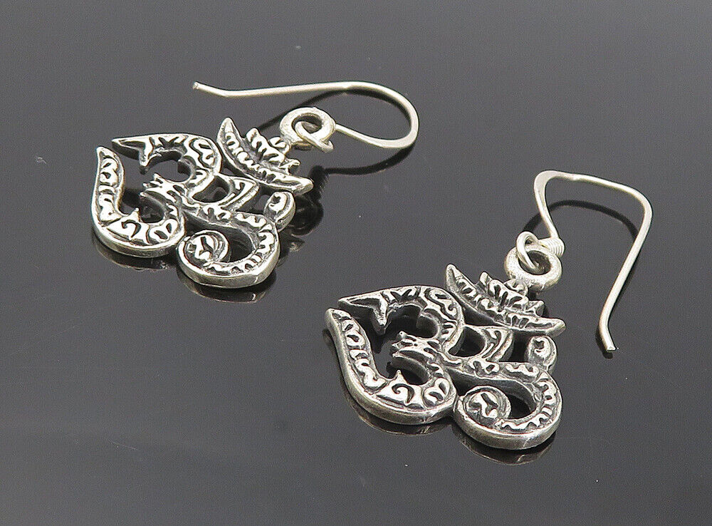 925 Sterling Silver  Vintage Om Spiritual Symbol Dangle Earrings  EG3495