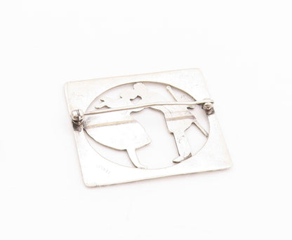 925 Sterling Silver Vintage Brooch Floral Framed Kissing Couple  BP11641