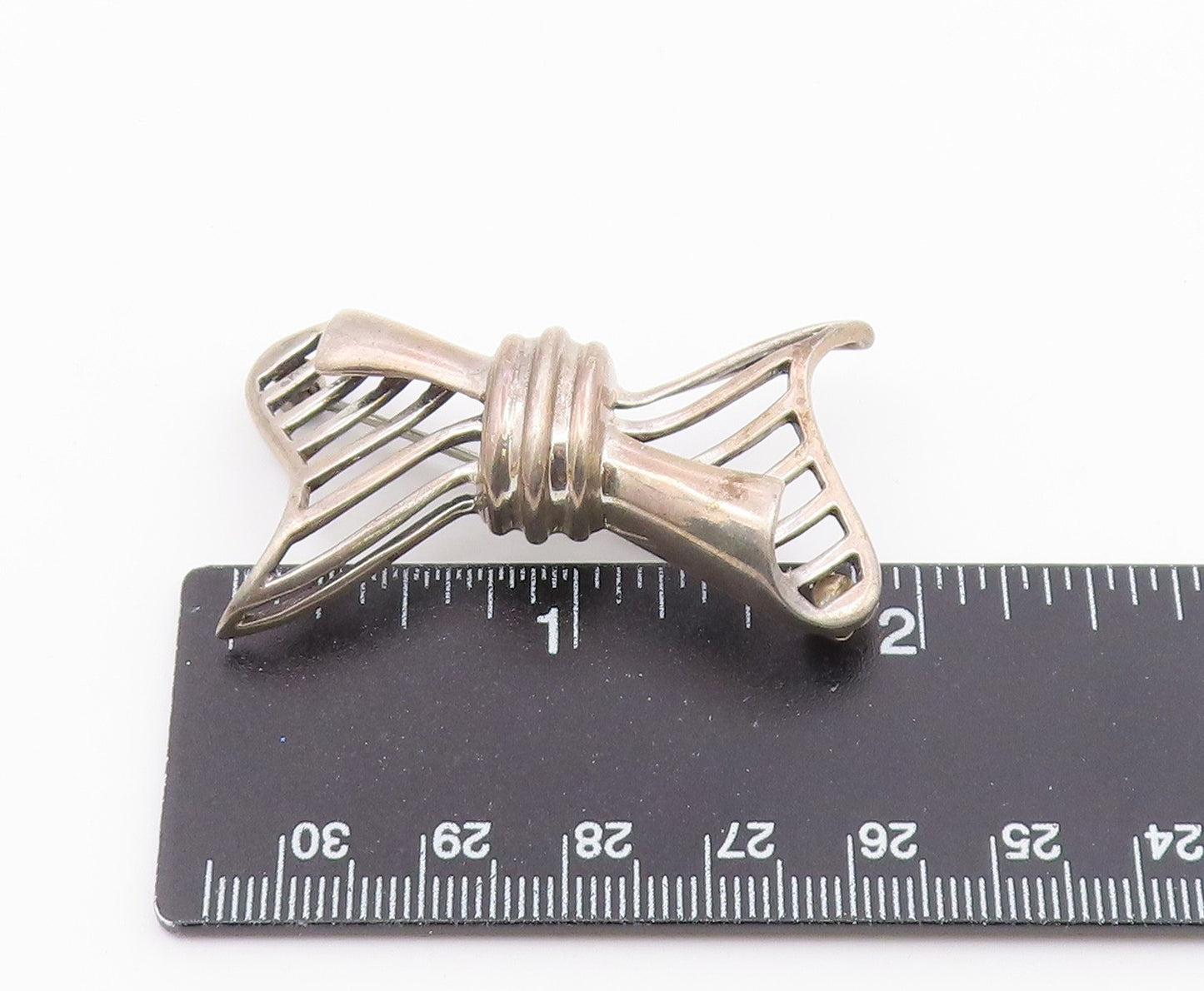 925 Sterling Silver  Vintage Shiny Cutout Bow Tie Motif Brooch Pin  BP4305