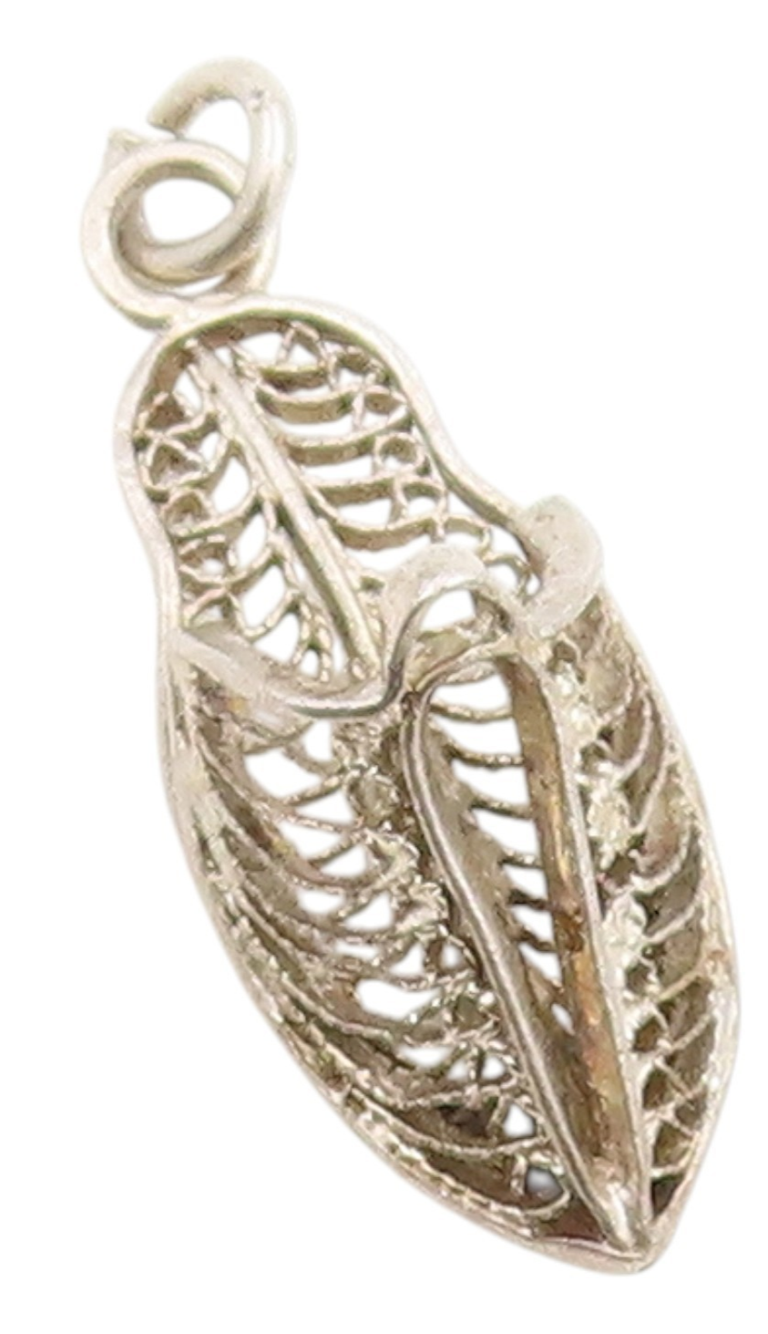 925 Sterling Silver Vintage Pendant Intricate Fairy Tale Footwear Charm  PT25265