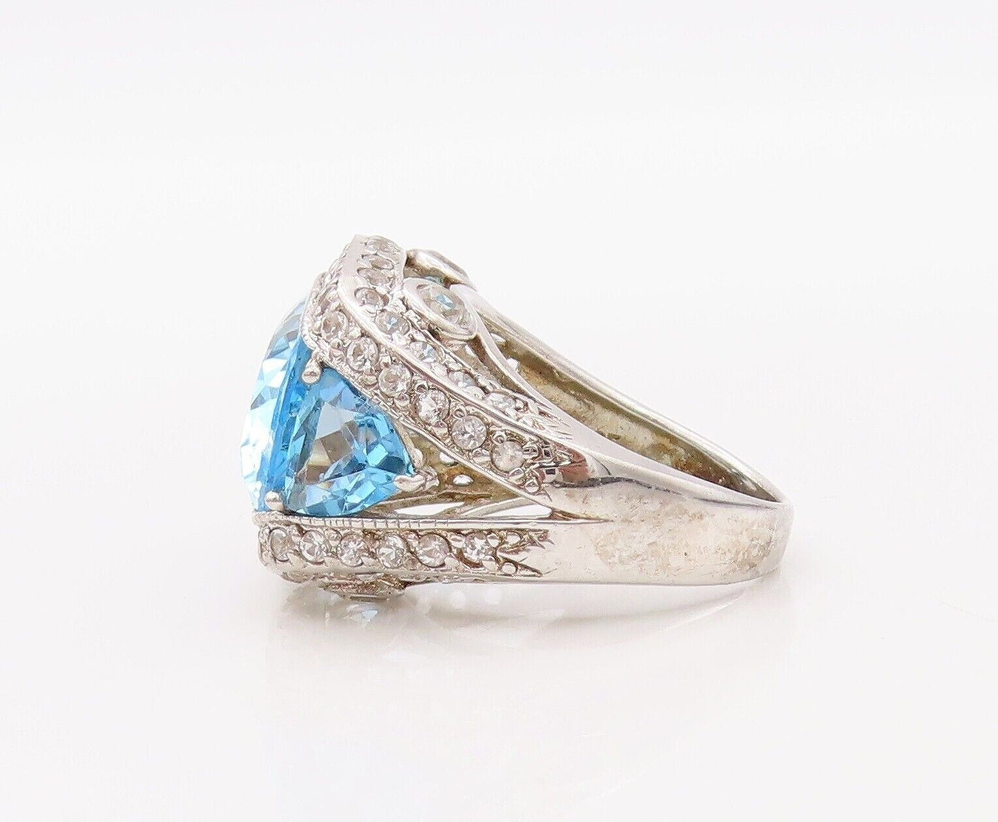 925 Sterling Silver Vintage Ring Multi Cut Blue & White Topaz  Sz 7.5  RG30214