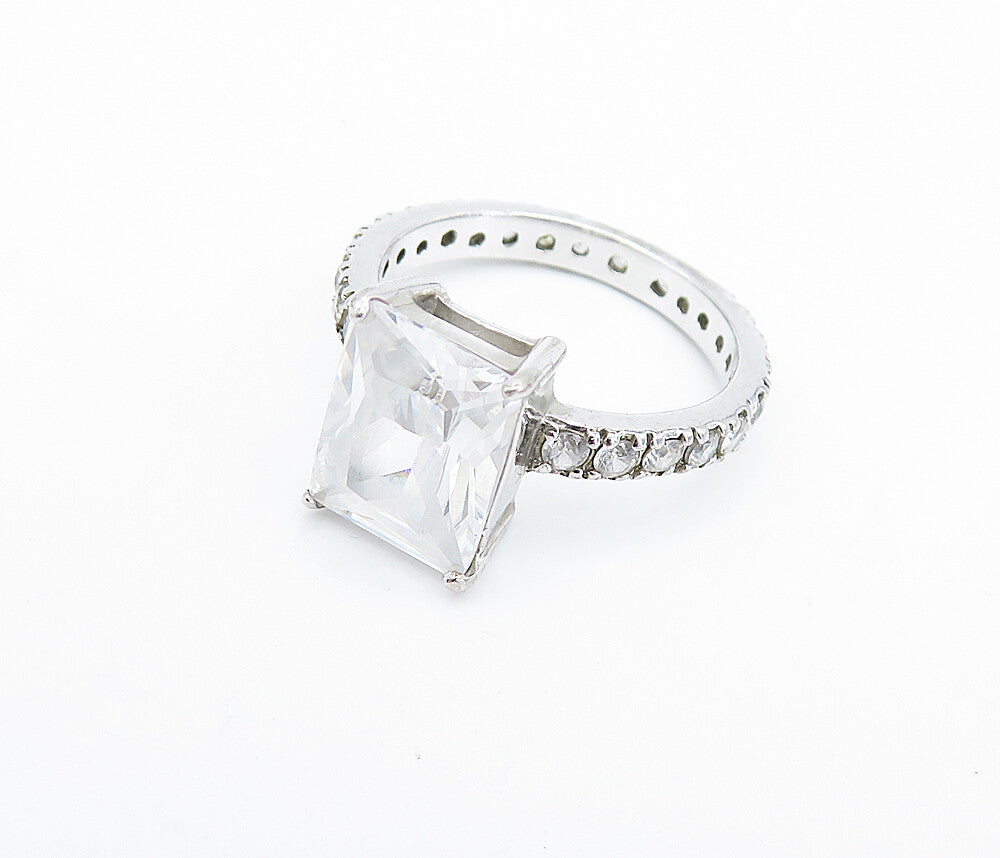SETA 925 Silver  Cubic Zirconia Solitaire With Accents Ring Sz 7  RG6796