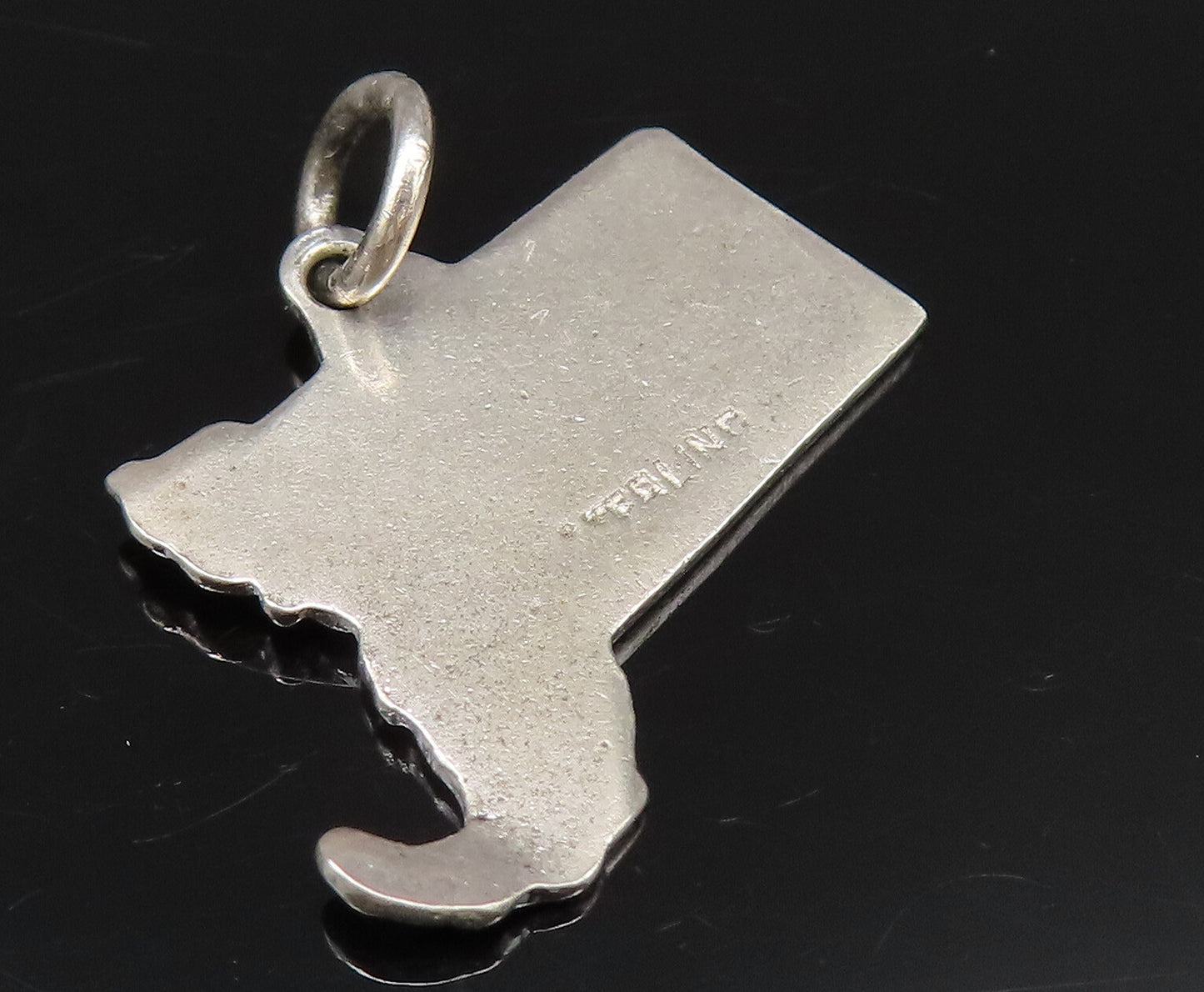 925 Sterling Silver Vintage Enamel Massachusetts State Souvenir Pendant PT21631