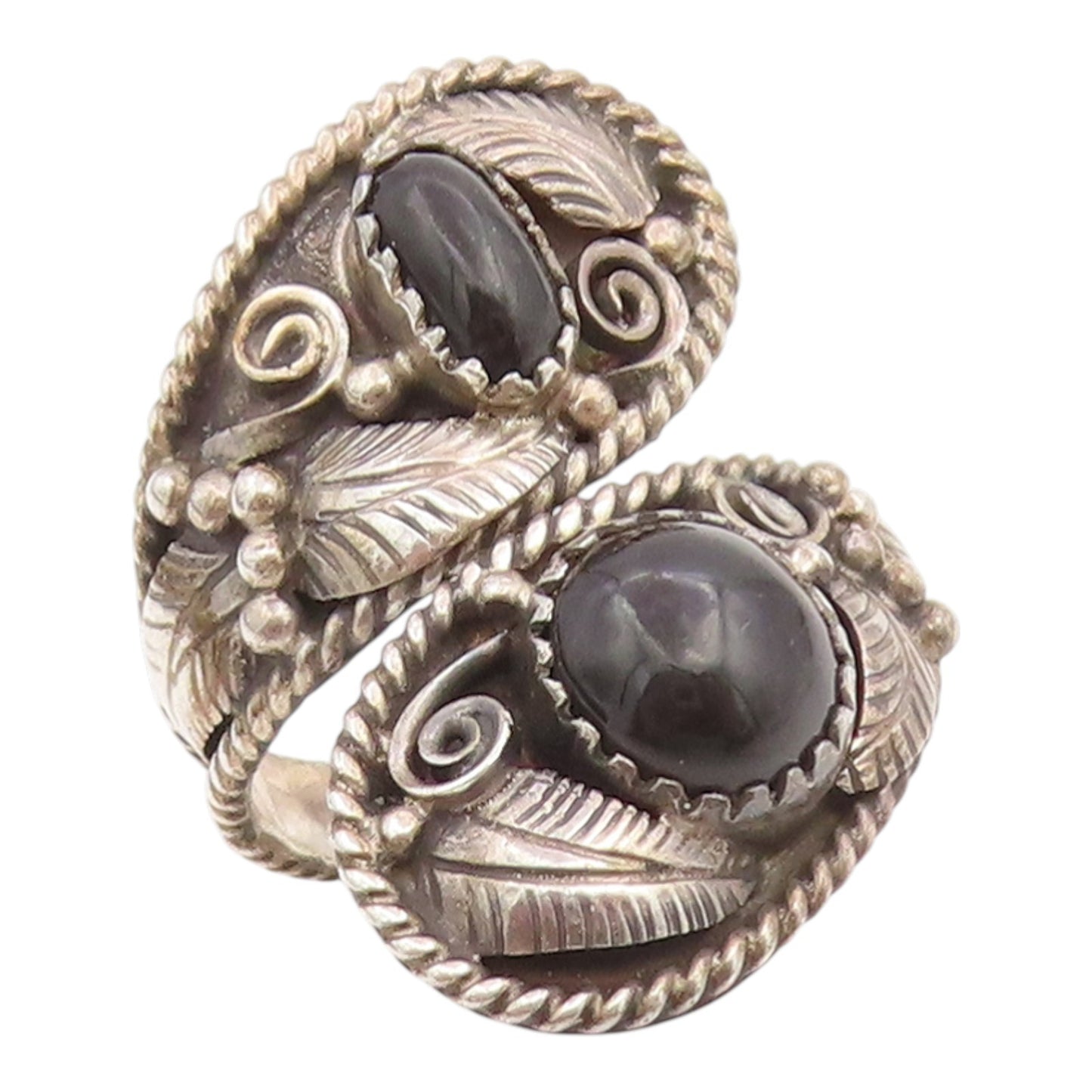 925 Sterling Silver Vintage Ring NAVAJO Onyx Leaf Motif Bypass  Sz 7.5  RG35344
