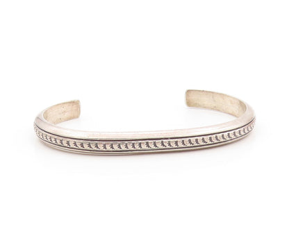 925 Sterling Silver Vintage Bracelet SOUTHWESTERN Dark Tone Etched Cuff BT11170