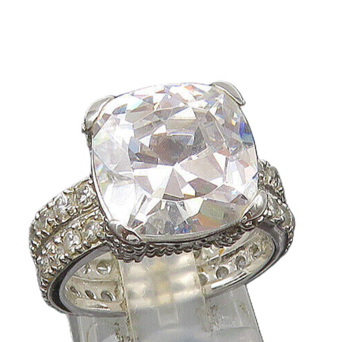 925 Sterling Silver  Vintage Shiny Cubic Zirconia Cocktail Ring Sz 7  RG22220