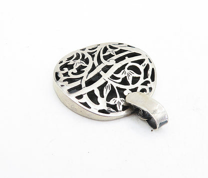 925 Sterling Silver  Vintage Floral Leaf Vine Cutout Round Pendant  PT3643