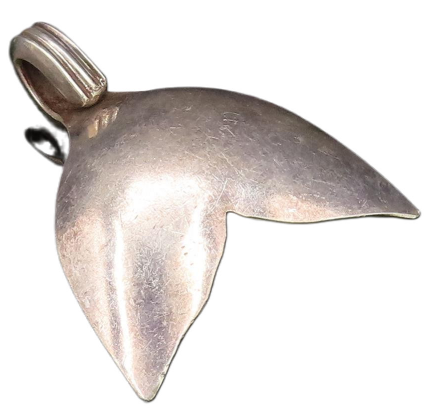 925 Sterling Silver  Vintage Minimalist Whale Tail Dome Pendant  PT21746