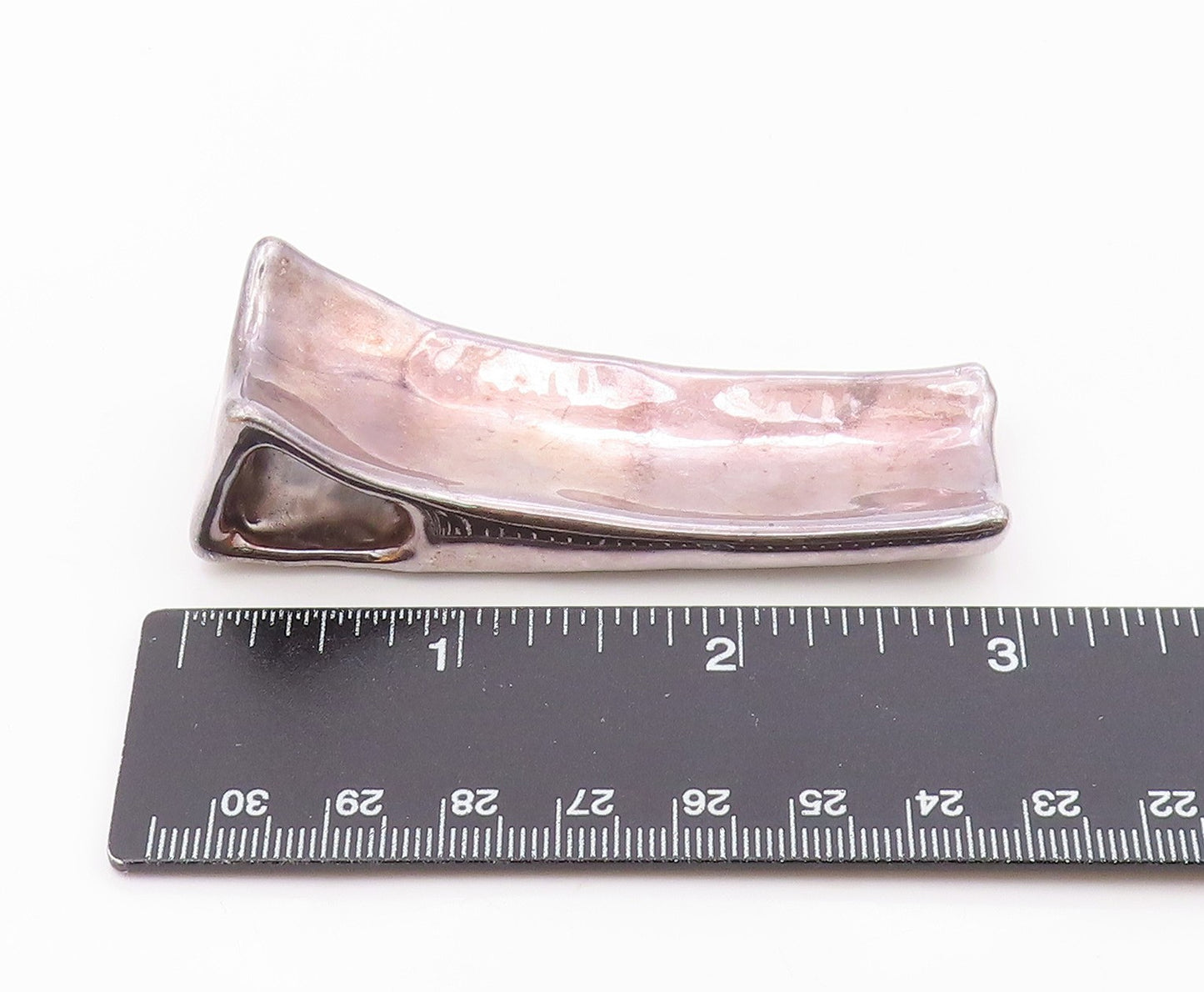 925 Sterling Silver  Vintage Shiny Sculpted Smooth Long Pendant  PT17004